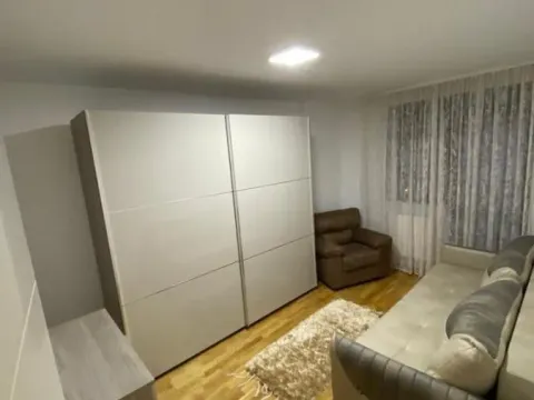 Izdavanje, dvosoban stan, 66m², Crveni Krst, Niš - image 17