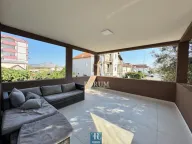 Izdavanje, dvosoban stan, 120m², Stari Aerodrom, Podgorica - image 11