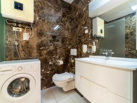 Prodaja, dvosoban stan, 85m², Centar, Budva - image 10