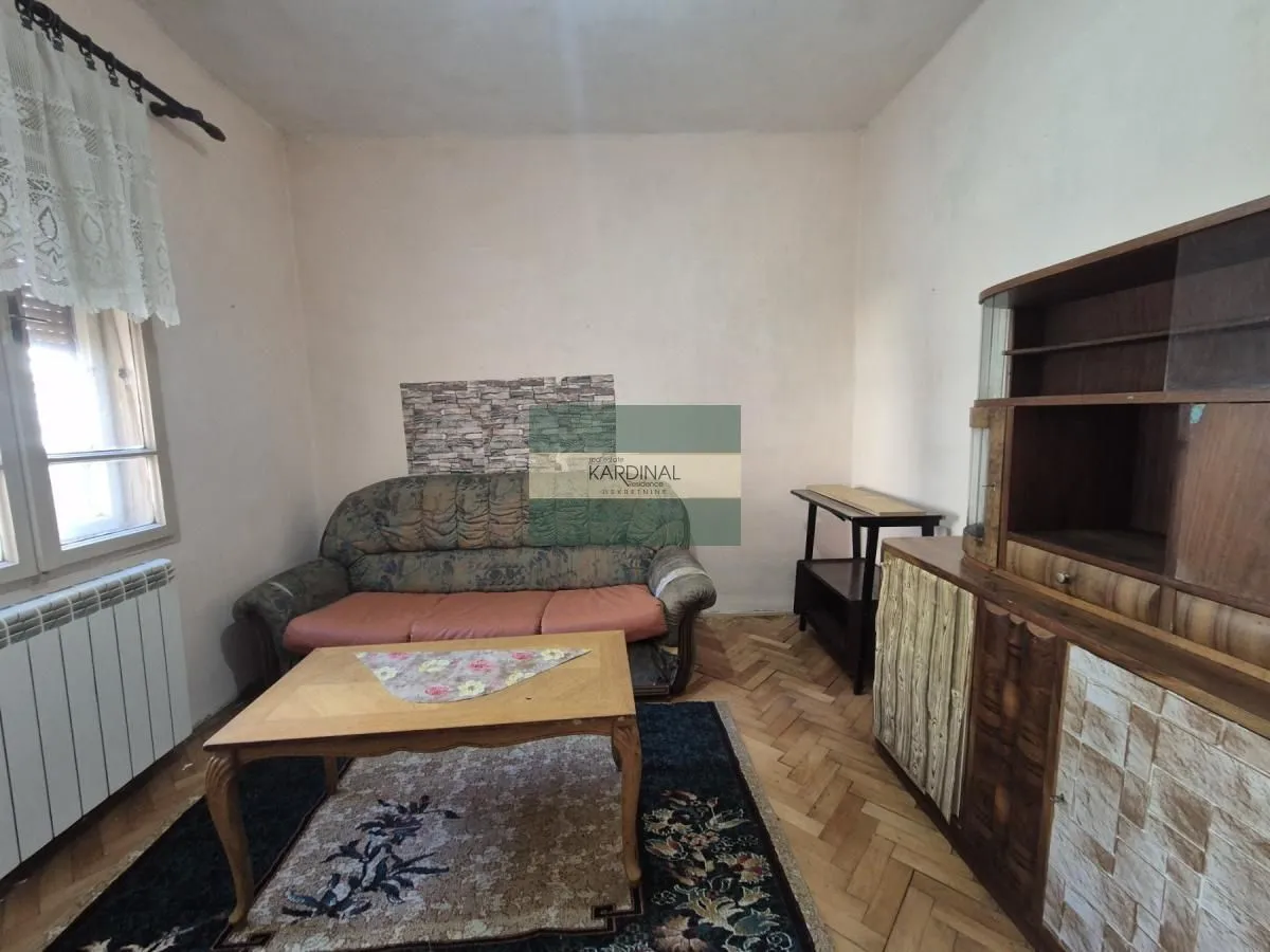 Prodaja, kuća, 75m², Centar, Jagodina