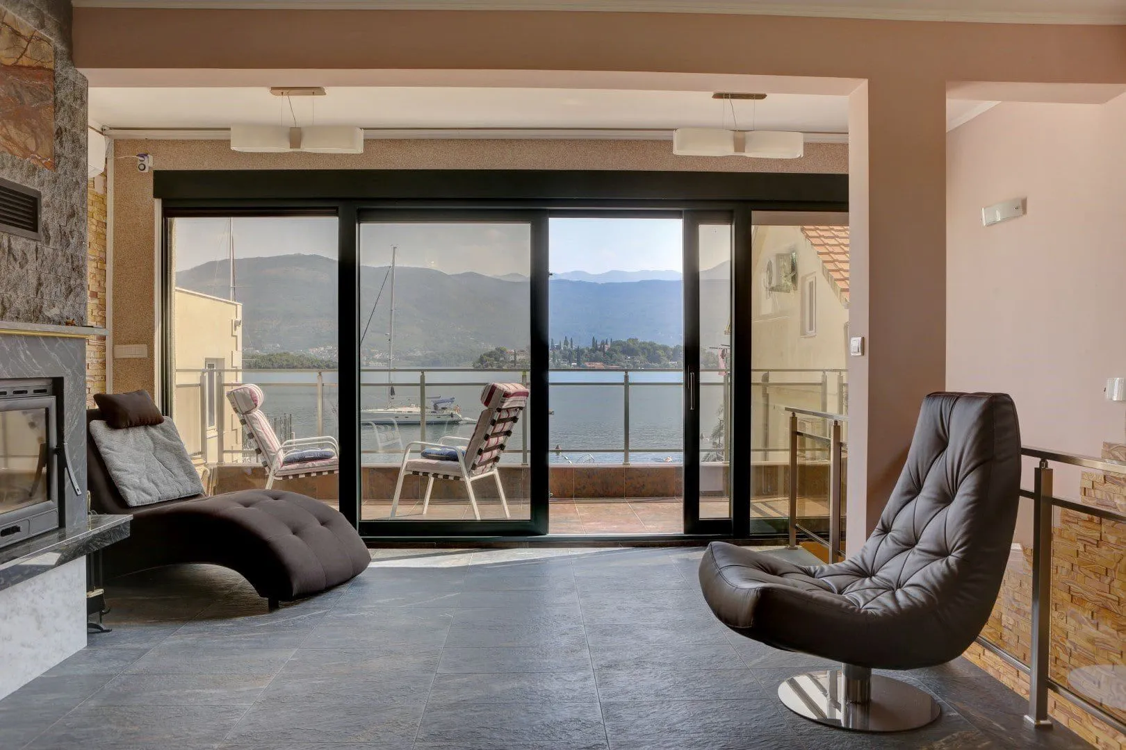 Sale, house, 190m², Kotor, Crna Gora