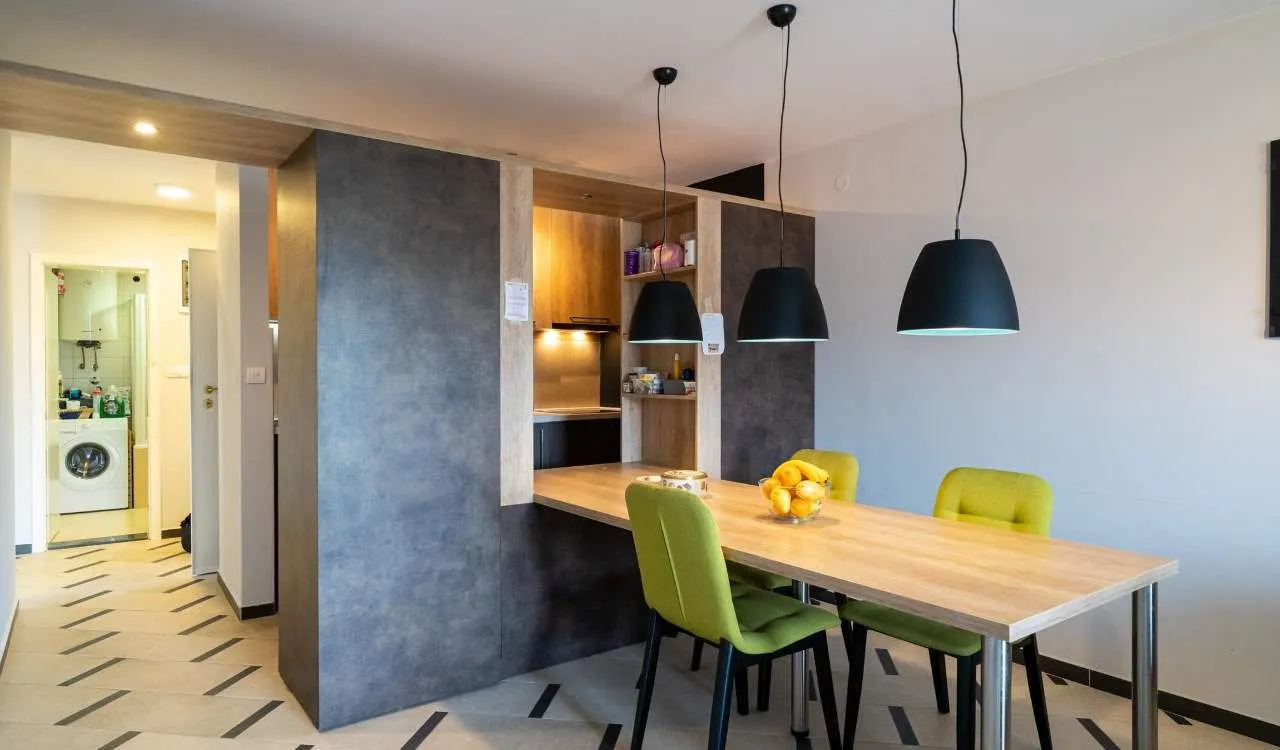 Prodaja, trosoban stan, 90m², Seoce, Budva