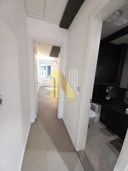 Rent, office space, 259m², Bulevar Evrope, Novi Sad Sve Podlokacije