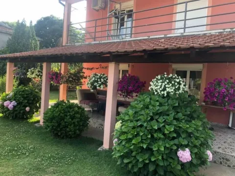 Sale, house, 200m², Donja Gorica, Podgorica - image 1