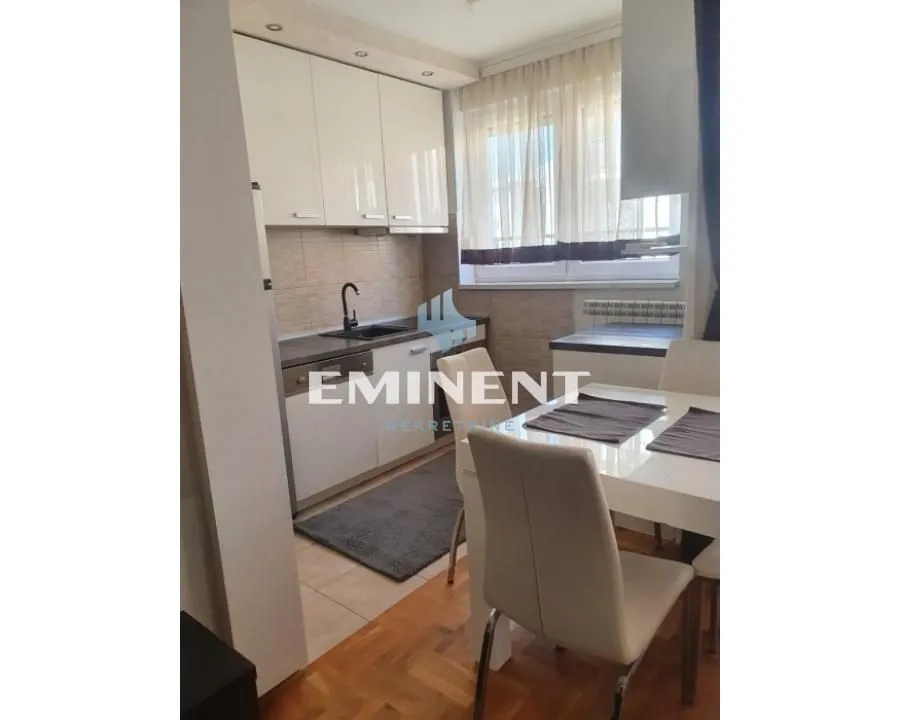 Rent, two bedroom apartment, 40m², Crveni Krst, Beograd