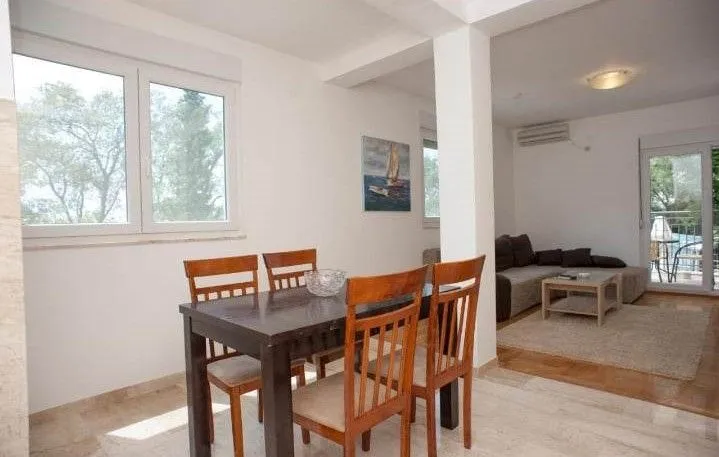 Prodaja, kuća, 400m², Petrovac, Budva