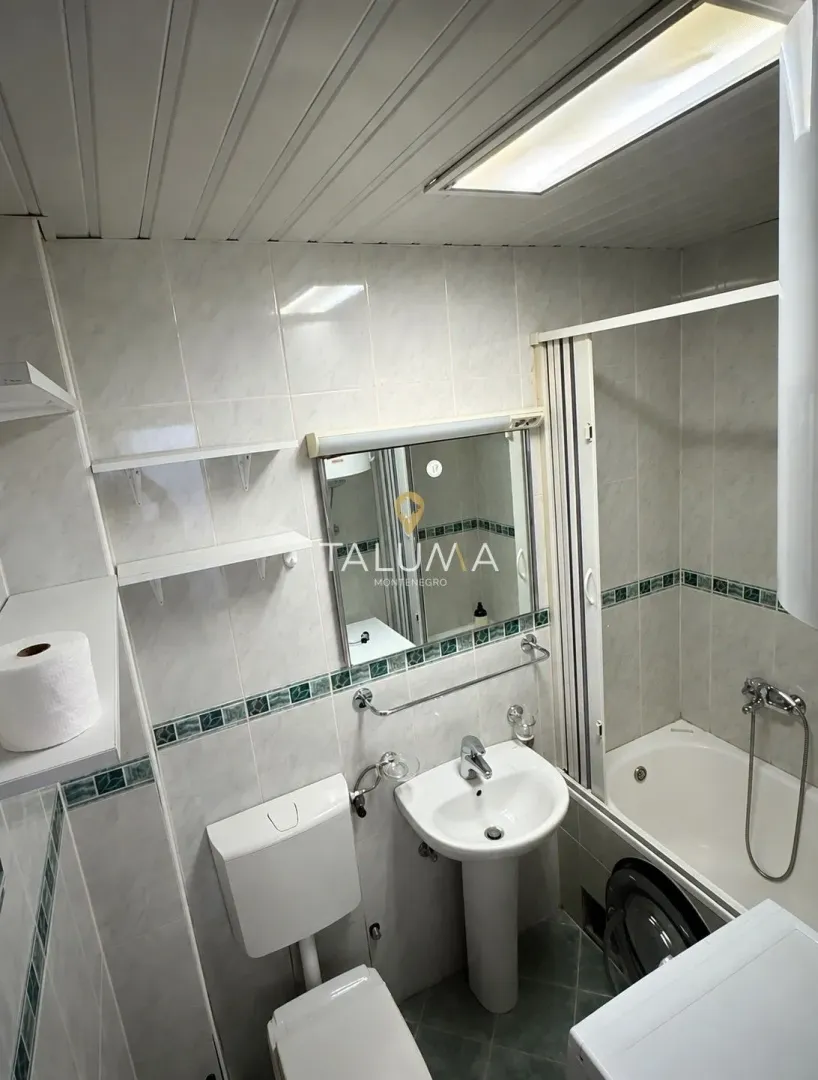 Rent, one bedroom apartment, 47m², Stari Aerodrom, Podgorica
