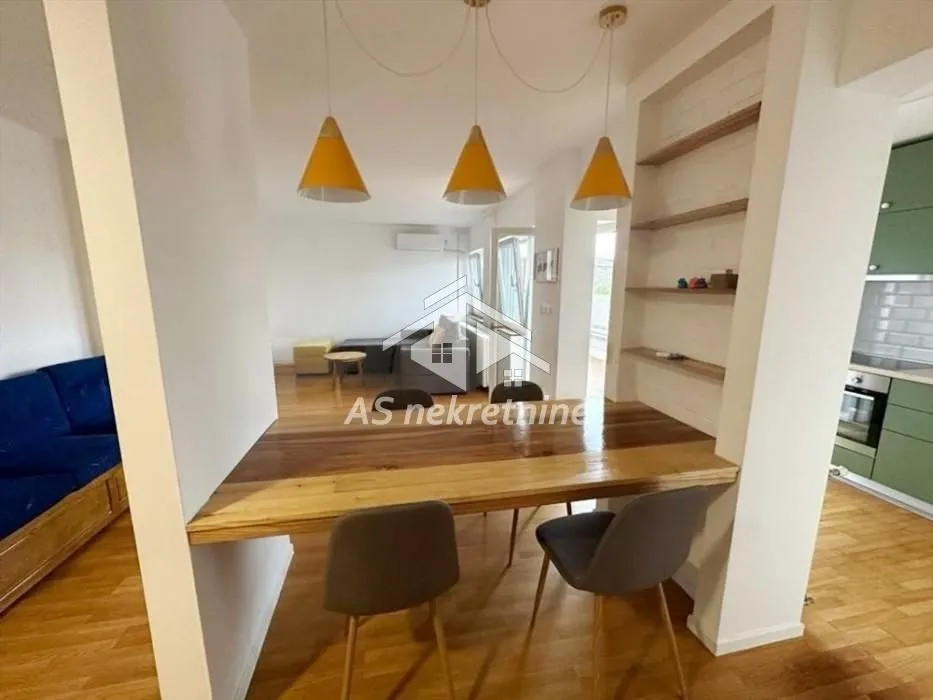 Izdavanje, trosoban stan, 72m², Novi Beograd Blok 29, Novi Beograd Sve Podlokacije