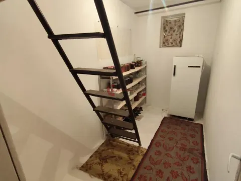 Sale, house, 135m², Železničko Naselje, Subotica - image 13