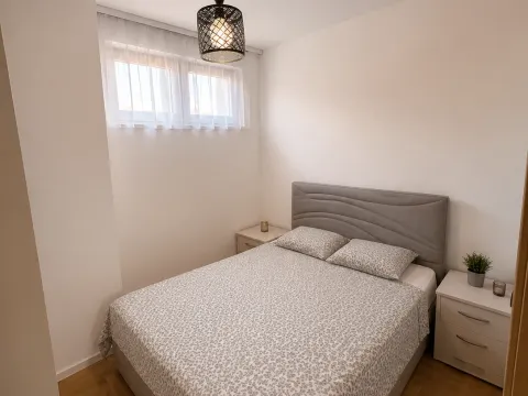 Rent, one bedroom apartment, 50m², Pod Goricom, Podgorica - image 6