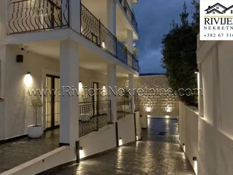 Prodaja, kuća, 424m², Tivat, Crna Gora - image 5