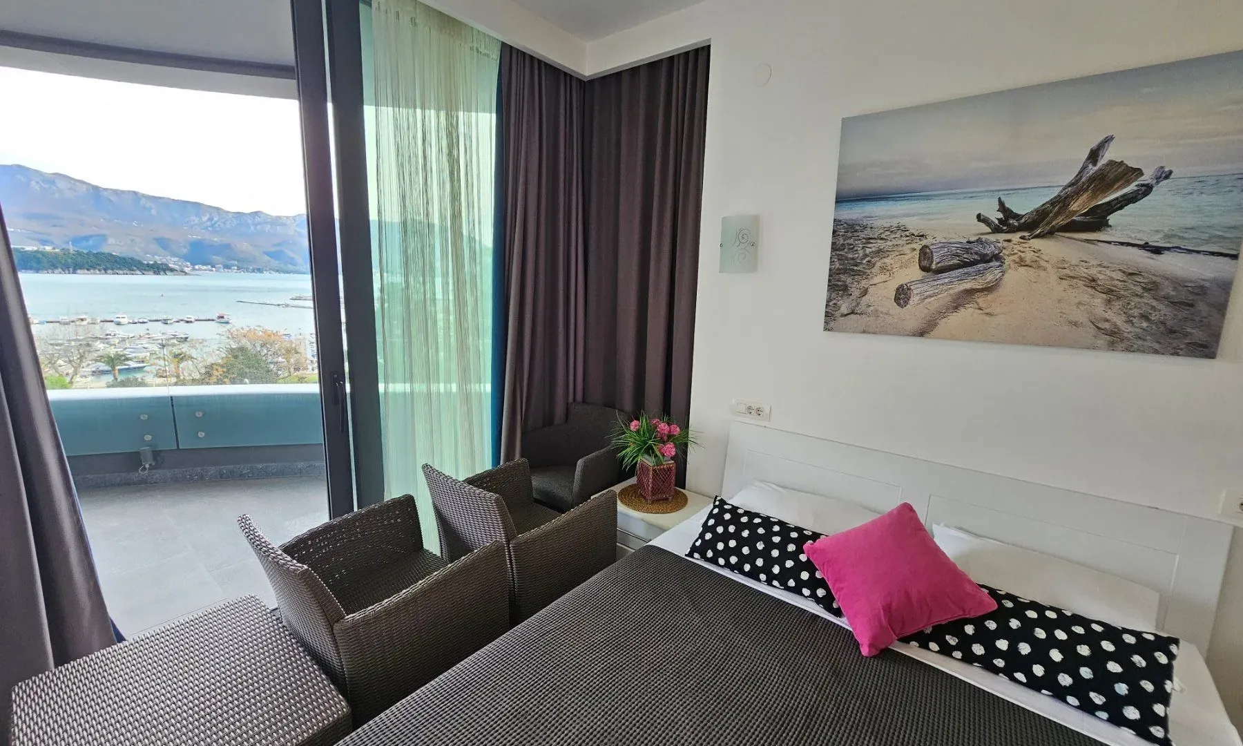 Rent, one bedroom apartment, 57m², Budva, Crna Gora