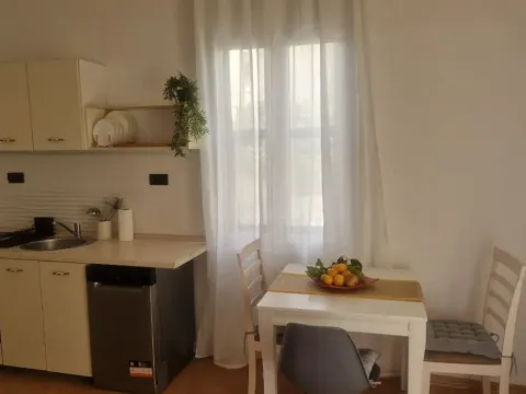 Rent, apartment, 53m², Pod Kuk, Tivat - image 10