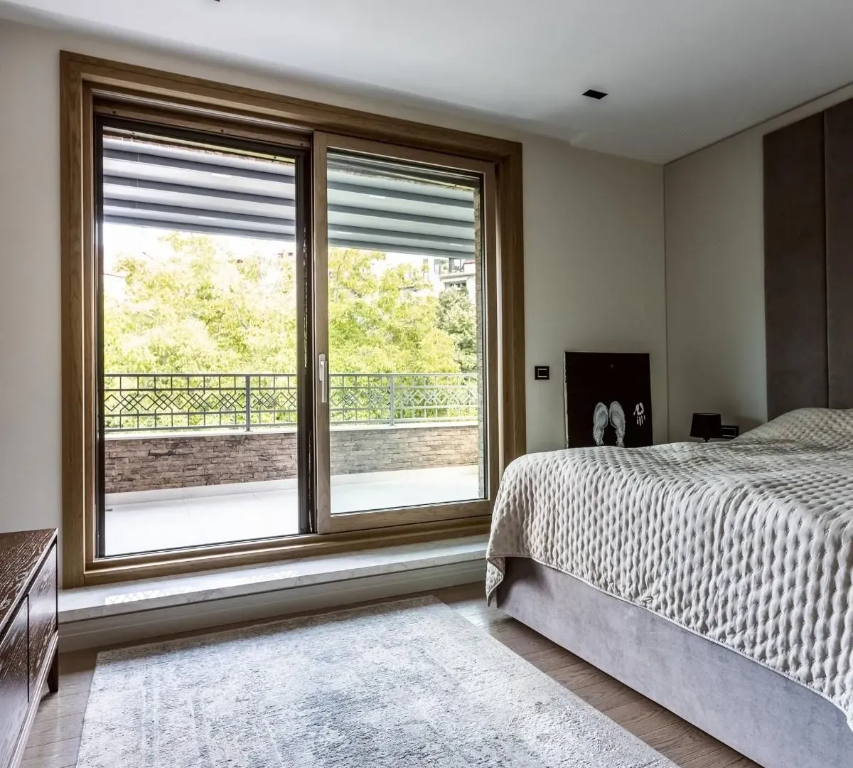 Rent, four bedroom apartment, 151m², Vračar Sve Podlokacije, Beograd