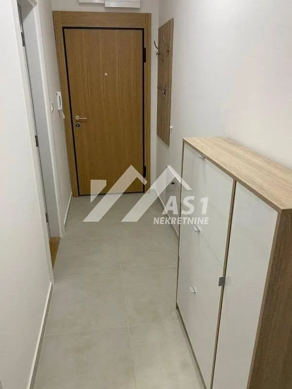 Izdavanje, dvosoban stan, 42m², Petrovaradin, Novi Sad