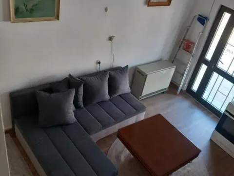 Izdavanje, jednosoban stan, 45m², Pančevo, Srbija - image 2