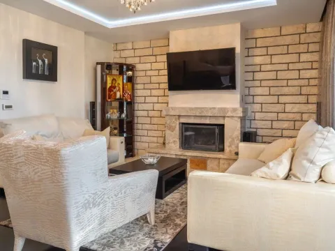 Sale, house, 355m², Budva, Crna Gora - image 11