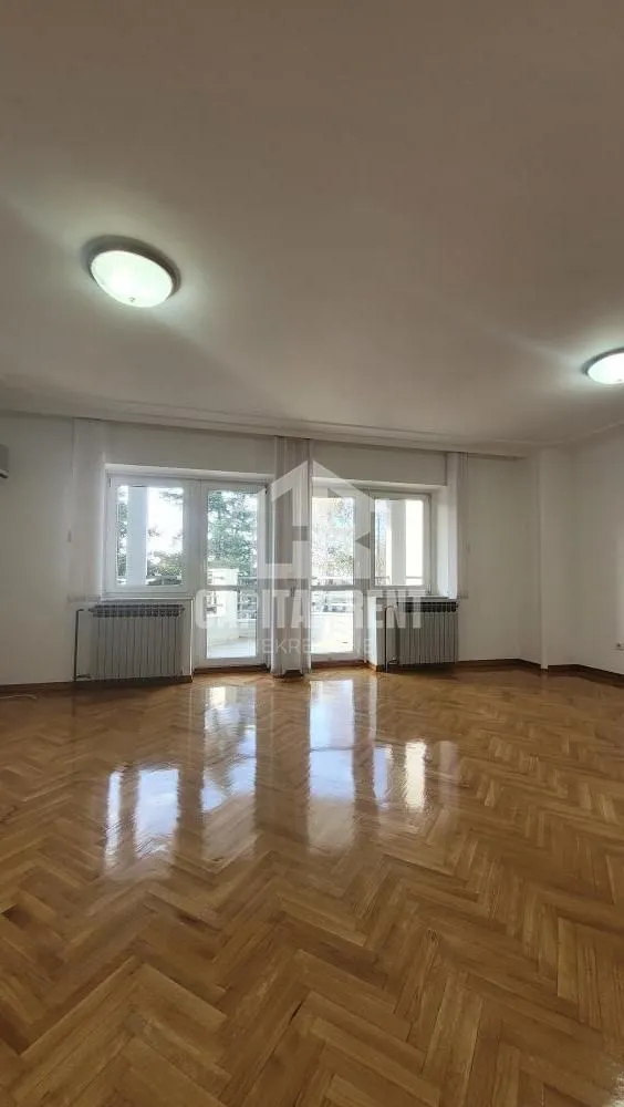 Rent, apartment, 220m², Savski Venac, Beograd