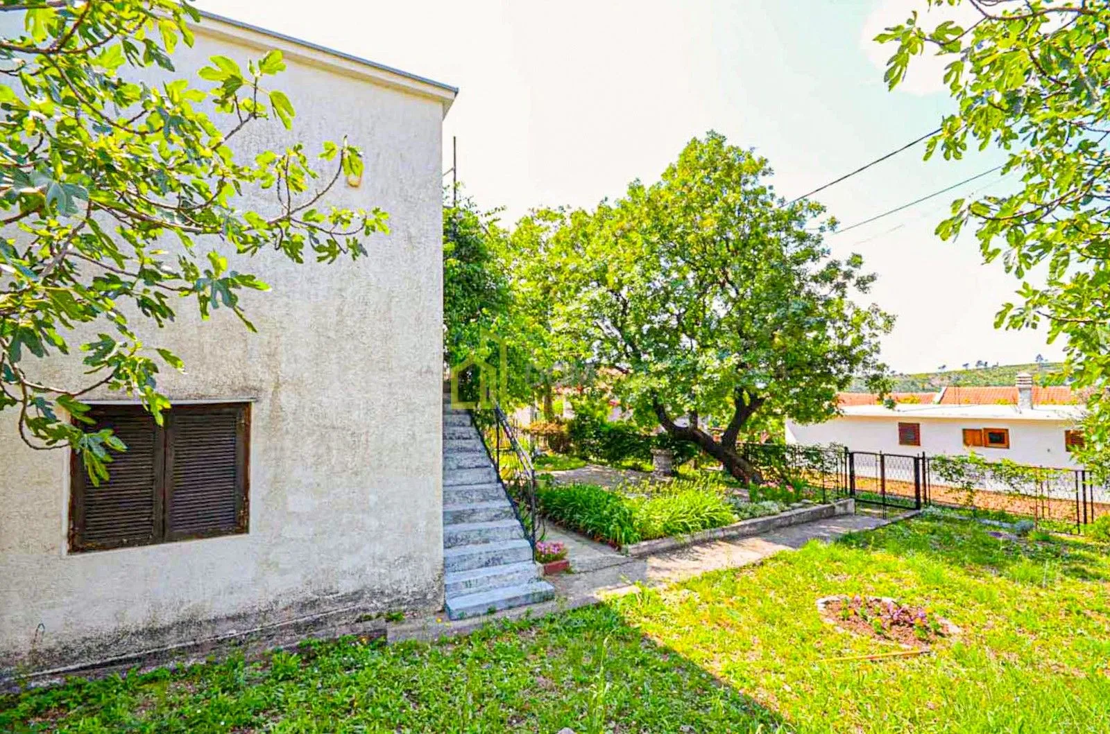 Sale, house, 190m², Bar, Crna Gora