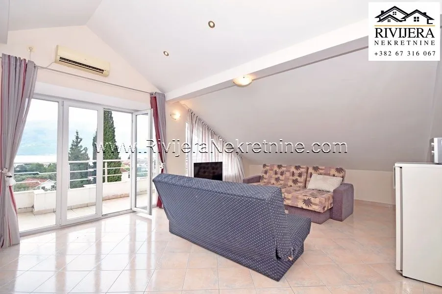 Prodaja, trosoban stan, 129m², Baošići, Herceg Novi