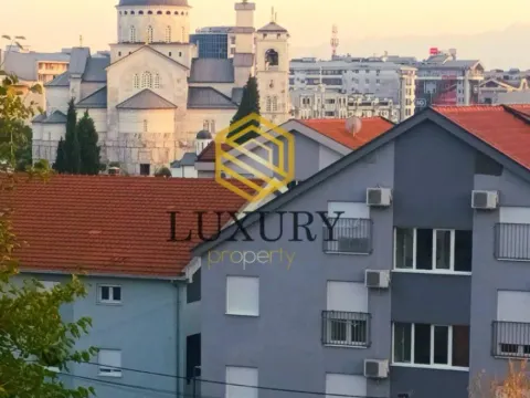 Rent, apartment, 85m², Dalmatinska ulica, Podgorica - image 9