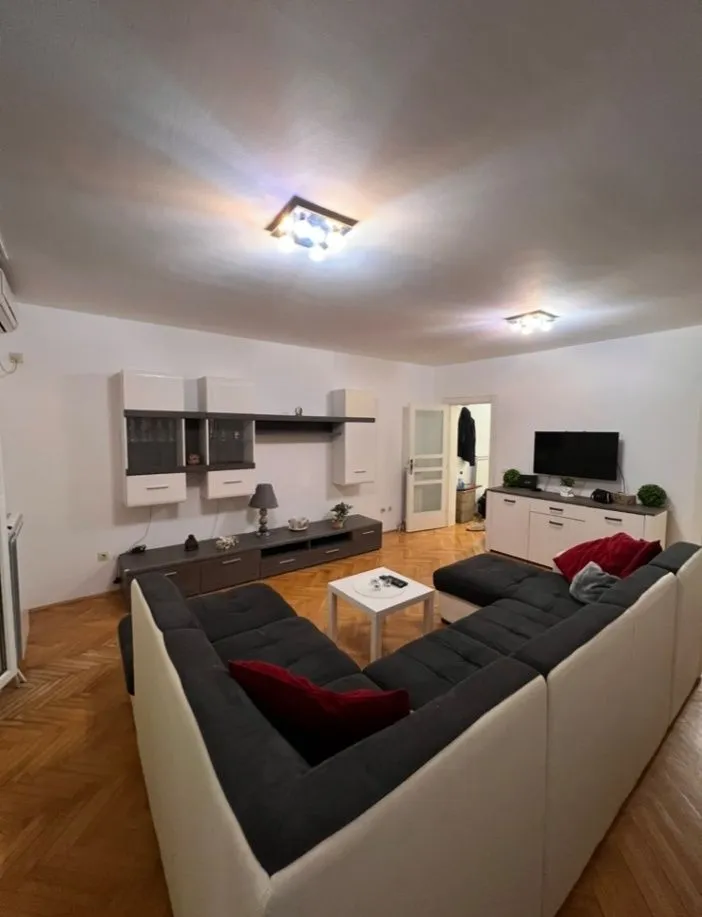 Sale, two bedroom apartment, 72m², Cvetkova Pijaca, Zvezdara Sve Podlokacije