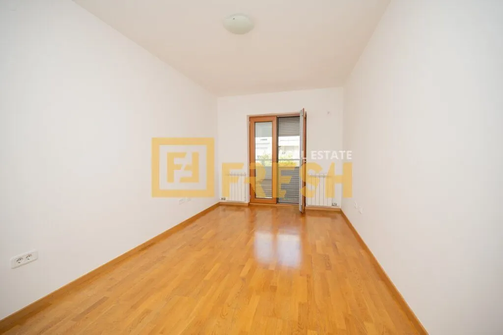 Izdavanje, dvosoban stan, 85m², Tološi, Podgorica
