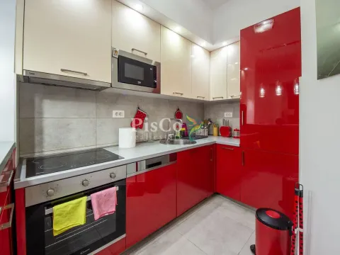 Izdavanje, dvosoban stan, 78m², Centar, Podgorica - image 11