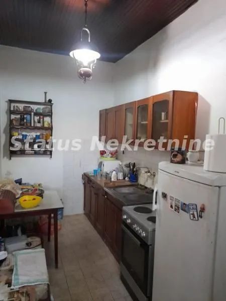 Prodaja, kuća, 230m², Sremska Mitrovica, Srbija