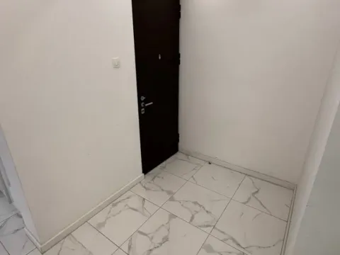 Izdavanje, poslovni prostor, 80m², Preko Morače, Podgorica - image 9