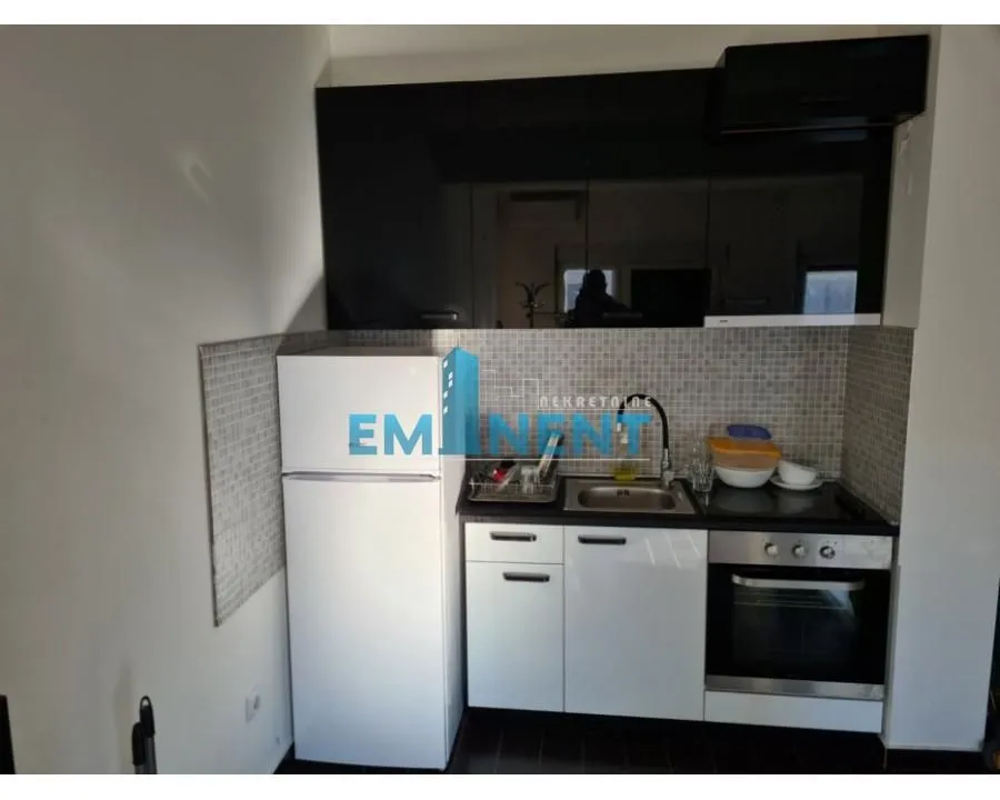 Rent, two bedroom apartment, 60m², Savski Venac, Beograd