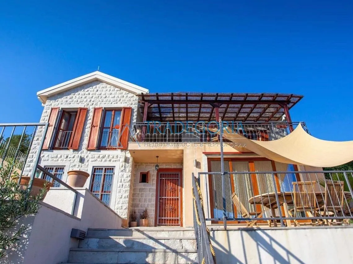 Prodaja, kuća, 210m², Kotor, Crna Gora