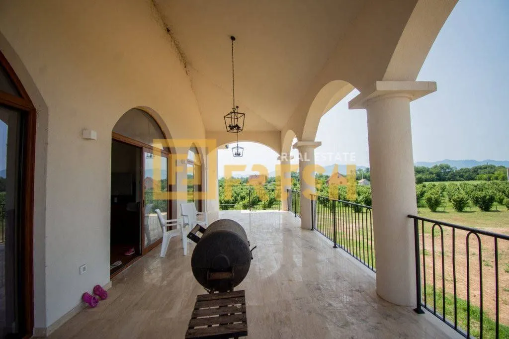 Rent, house, 700m², Zeta, Podgorica