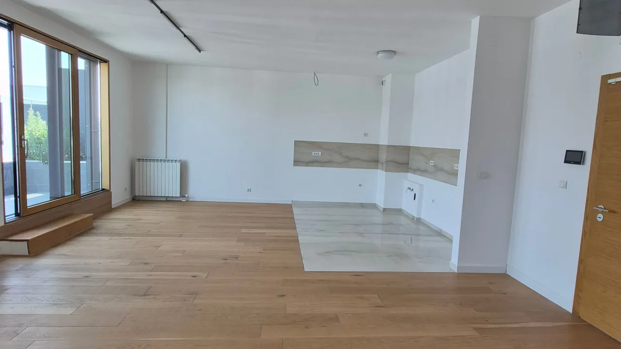 Sale, three bedroom apartment, 107m², Novi Beograd Blok 65, Novi Beograd Sve Podlokacije