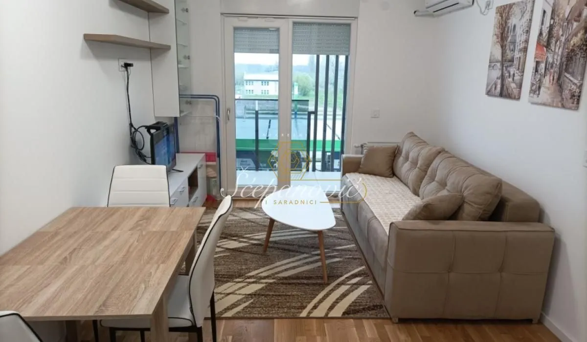 Prodaja, jednosoban stan, 40m², Šonsi, Novi Sad Sve Podlokacije