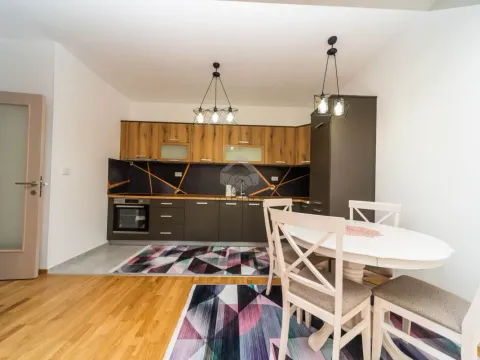 Rent, two bedroom apartment, 70m², Stara Varoš, Podgorica - image 4