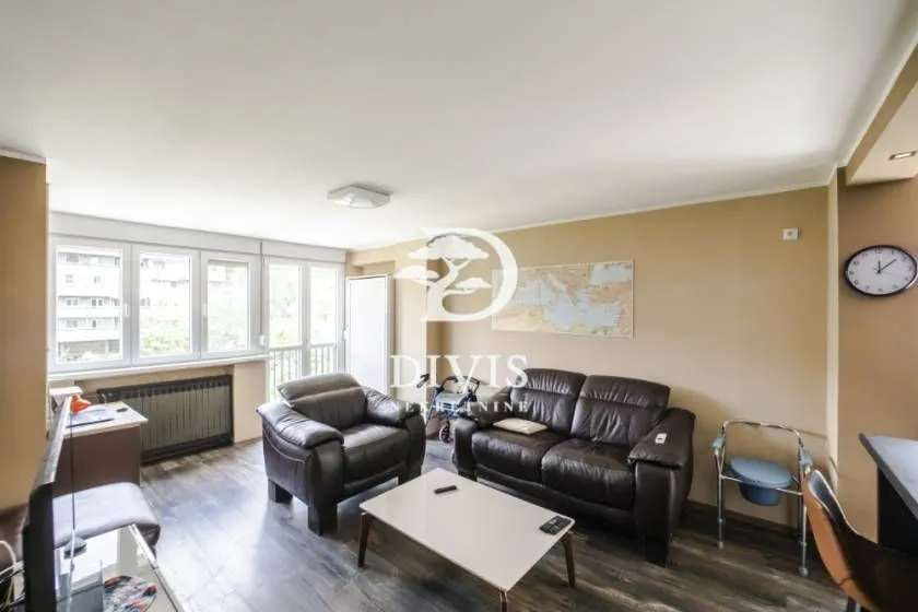 Prodaja, dvosoban stan, 58m², Zemun Sve Podlokacije, Beograd