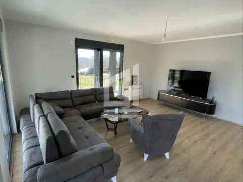 Izdavanje, kuća, 110m², Pričelje, Podgorica - image 24