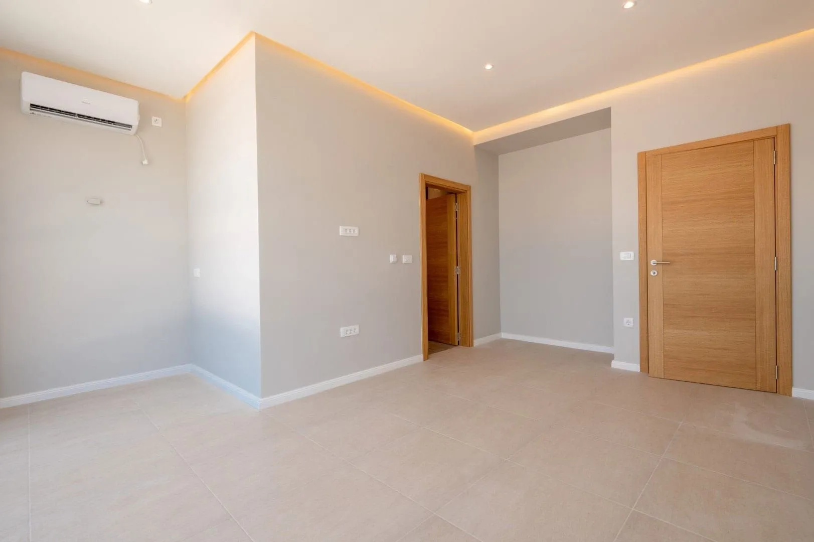Prodaja, kuća, 200m², Krašići, Tivat