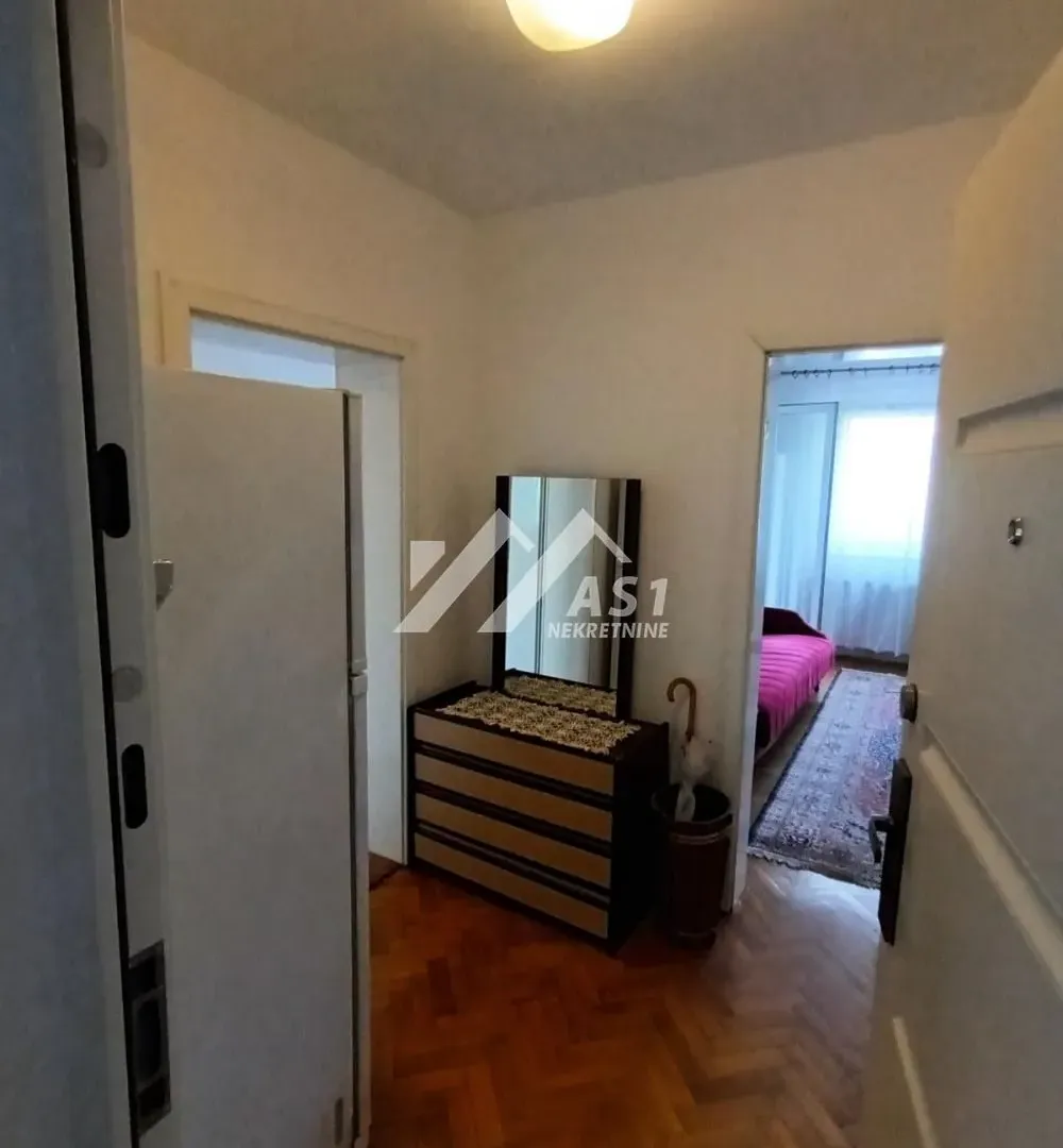 Izdavanje, dvosoban stan, 54m², Grbavica, Novi Sad Sve Podlokacije