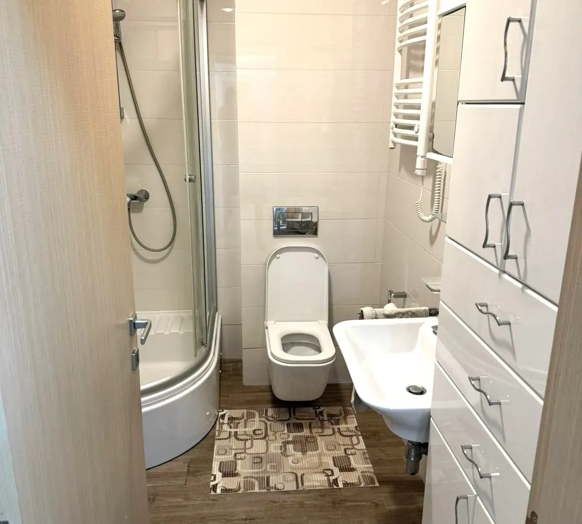 Izdavanje, jednosoban stan, 51m², City Kvart, Podgorica