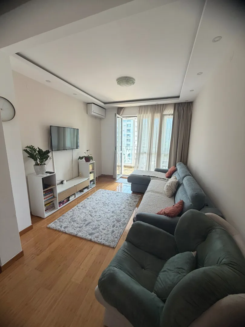 Prodaja, jednosoban stan, 62m², Centar, Bar