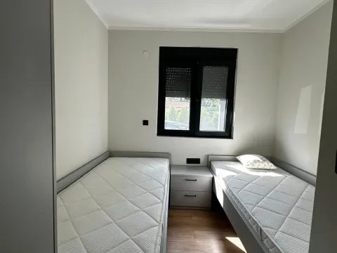 Rent, house, 160m², Pričelje, Podgorica - image 9