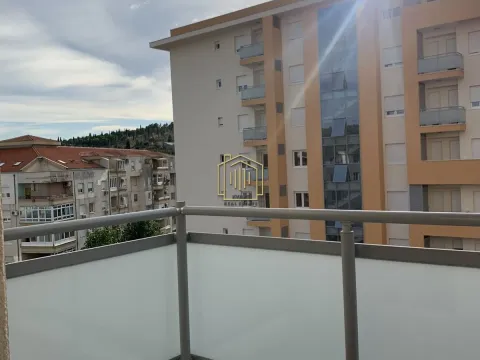 Izdavanje, jednosoban stan, 45m², City Kej, Podgorica - image 7