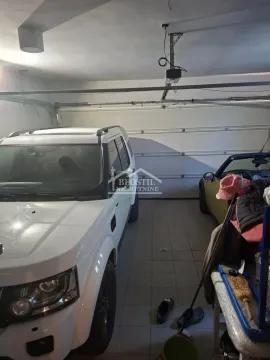 Rent, house, 335m², Bezanijska Kosa 1, Bežanijska Kosa Sve Podlokacije - image 15