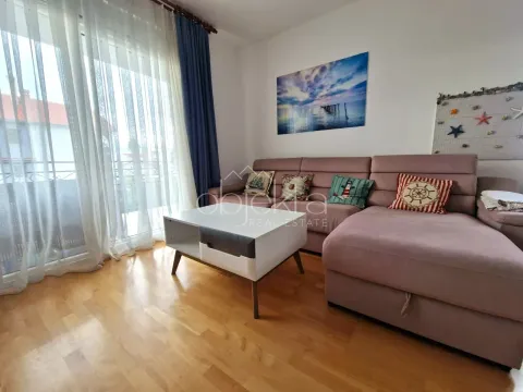 Izdavanje, stan, 40m², Tivat, Crna Gora - image 4