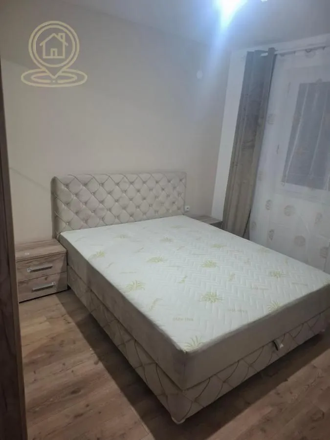 Izdavanje, trosoban stan, 75m², Vrežina, Niš