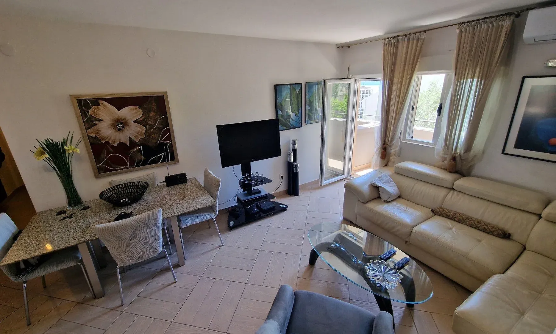 Rent, two bedroom apartment, 75m², Budva, Crna Gora