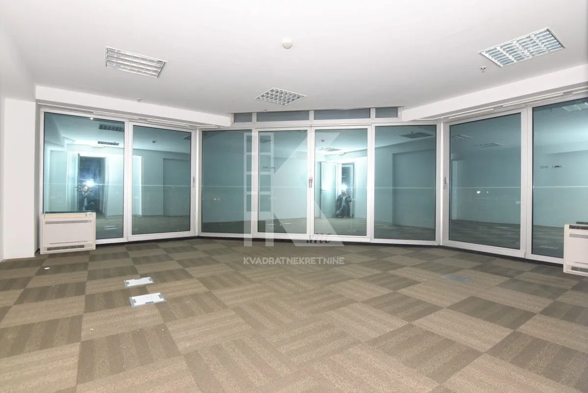 Rent, office space, 445m², Preko Morače, Podgorica