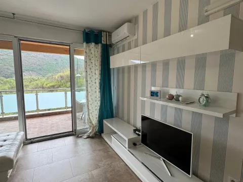 Sale, two bedroom apartment, 68m², Bečići, Budva - image 5